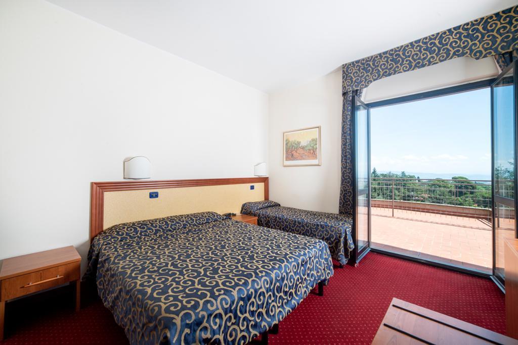 Hotel Italia & Lombardi มอนเตเฟียสโกเน ภายนอก รูปภาพ