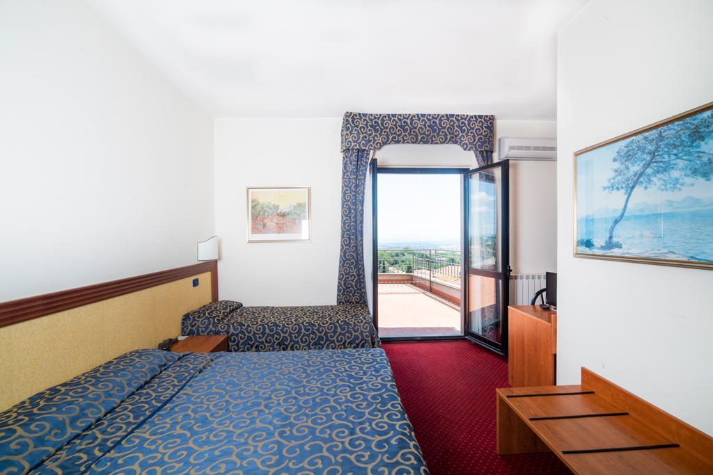 Hotel Italia & Lombardi มอนเตเฟียสโกเน ภายนอก รูปภาพ